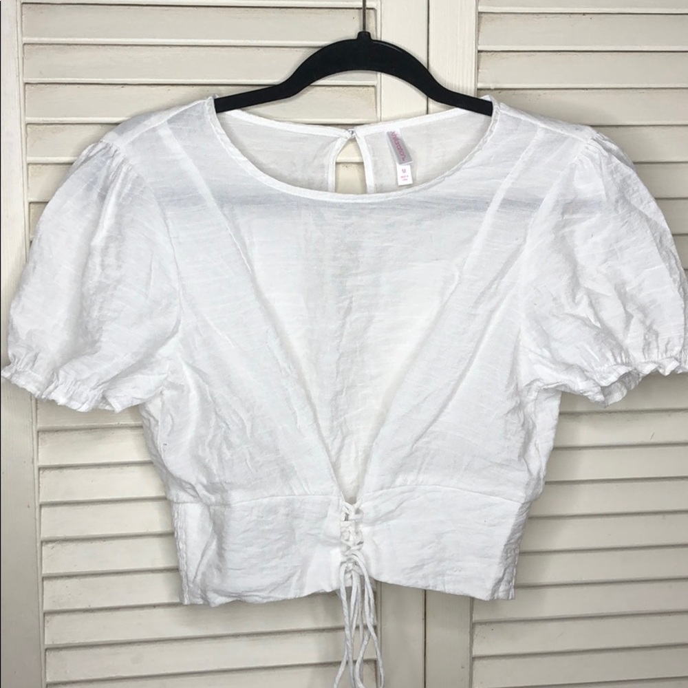 White crop top festival